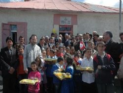 Genç MÜSİAD tan 23 Nİsan armağanı